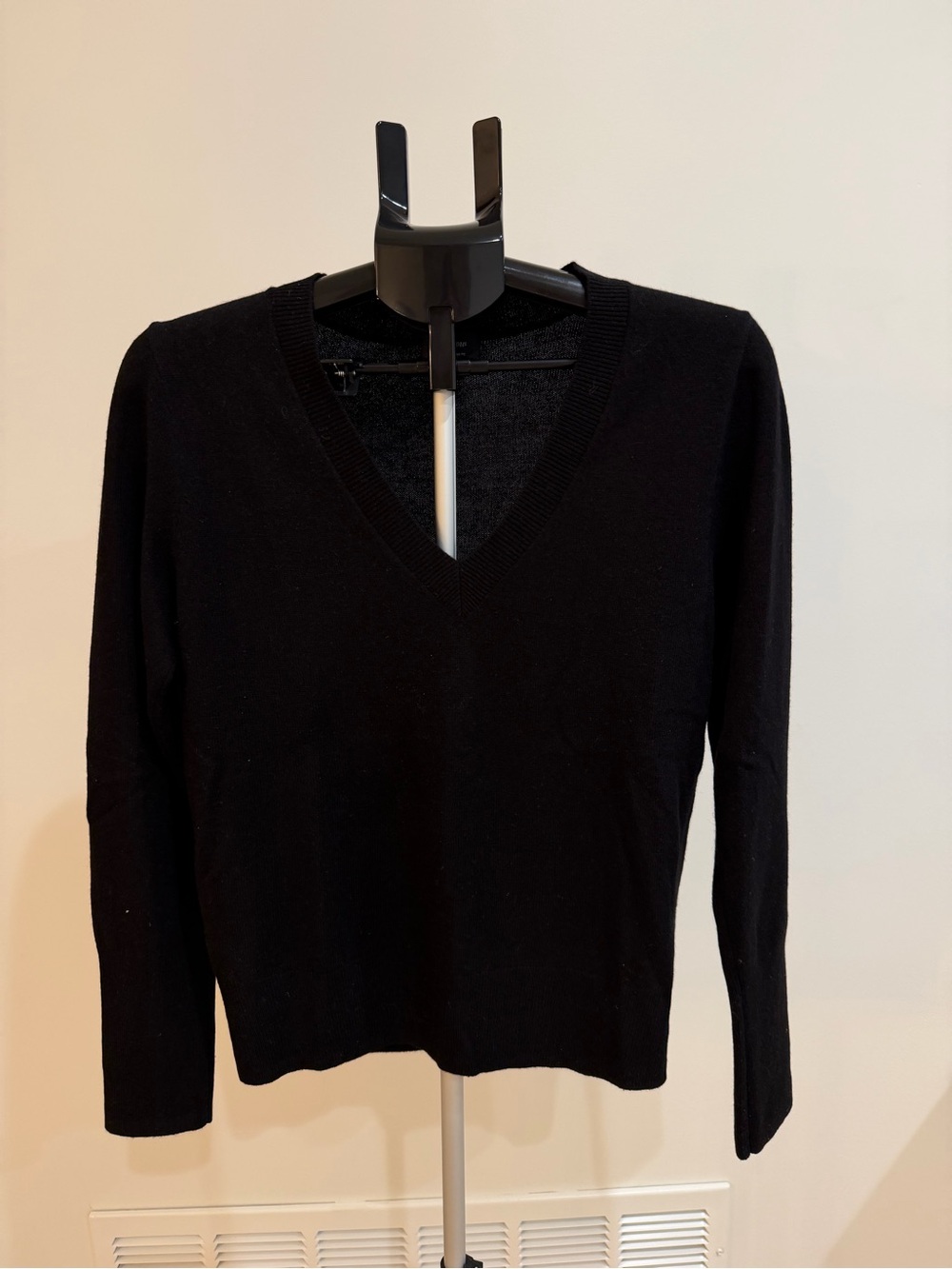 J.Crew 100% Cashmere V-Neck Sweater Women Black Size Medium